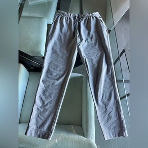 Lululemon Gray pants size 4 in Excellent condition.